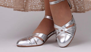 Vintage Leather-Soled Dance Shoes: Essentials for Swing Dancers and Lindy Hoppers