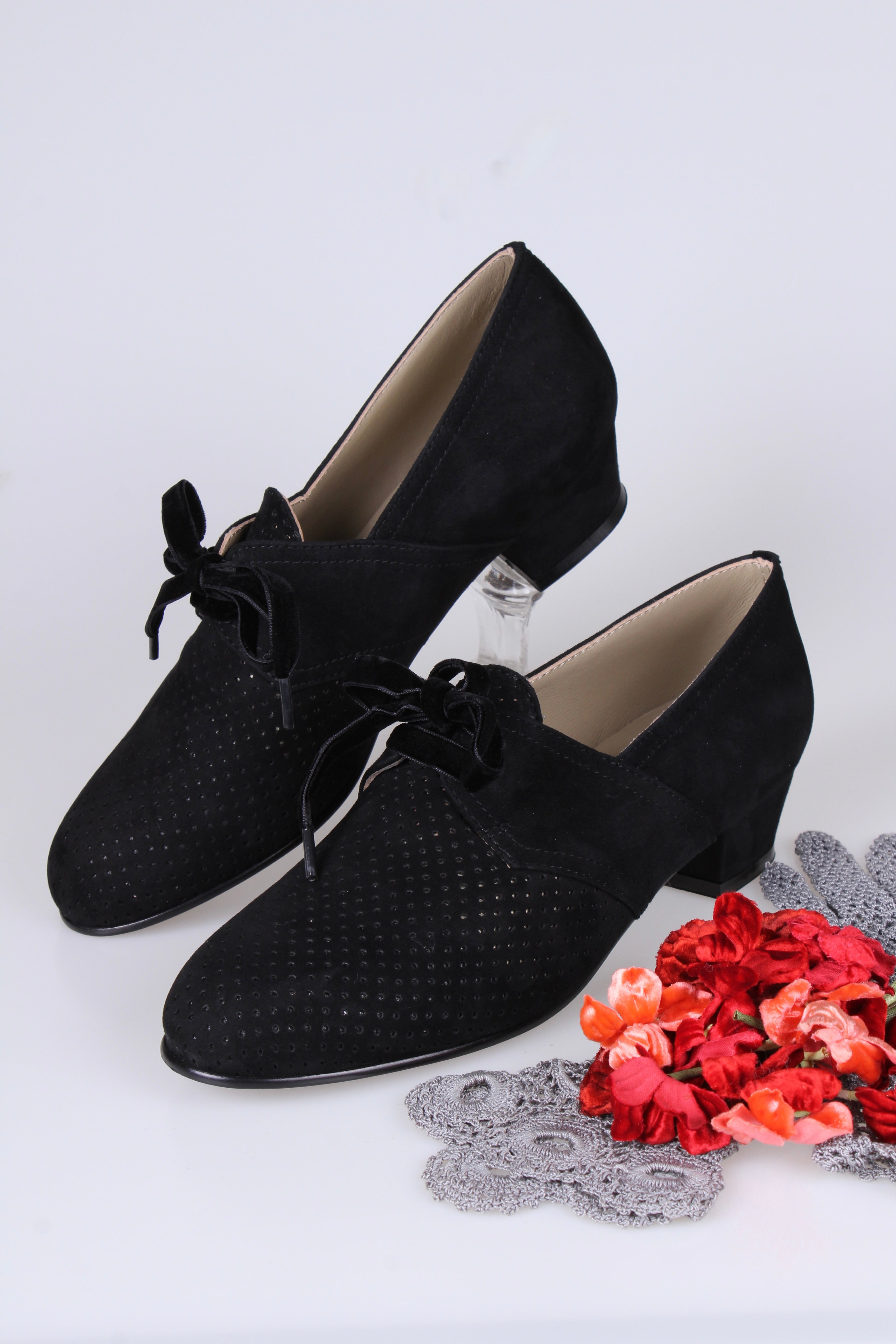 1940'er vintage style Oxford sko i ruskind med snøre - Lav hæl - Sort - Esther