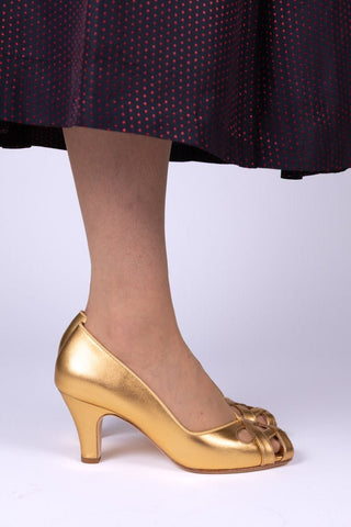 1950's court shoe with peep - toe - Gold - Audrey - memery