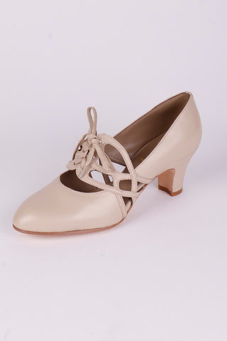 1930s everyday lace-up pumps - Off-White - Eva