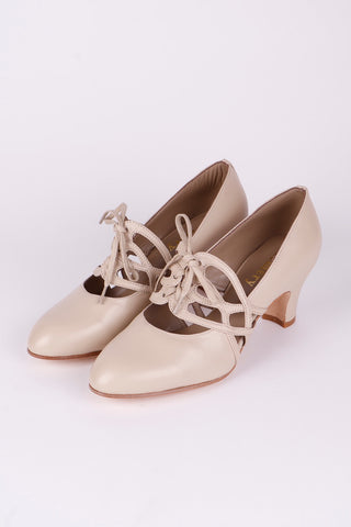 1930s everyday lace-up pumps - Off-White - Eva