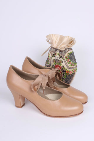 Classic, everyday late 1920's pumps - Cream - Charlotte - memery