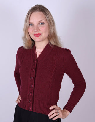 Cute and feminine cable knit 1940s cardigan - Merino - Burgundy - Astrid - memery