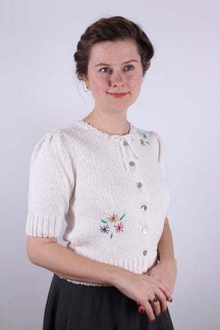 Late 1930s / 1940s style summer bouclé cardigan. Off - White with embroidery - Sarah - memery